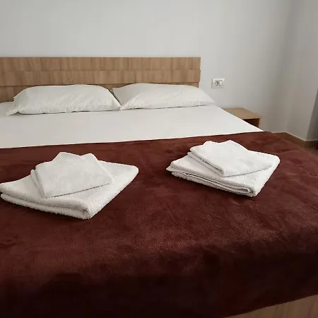 Casa Petcu Pensionat *